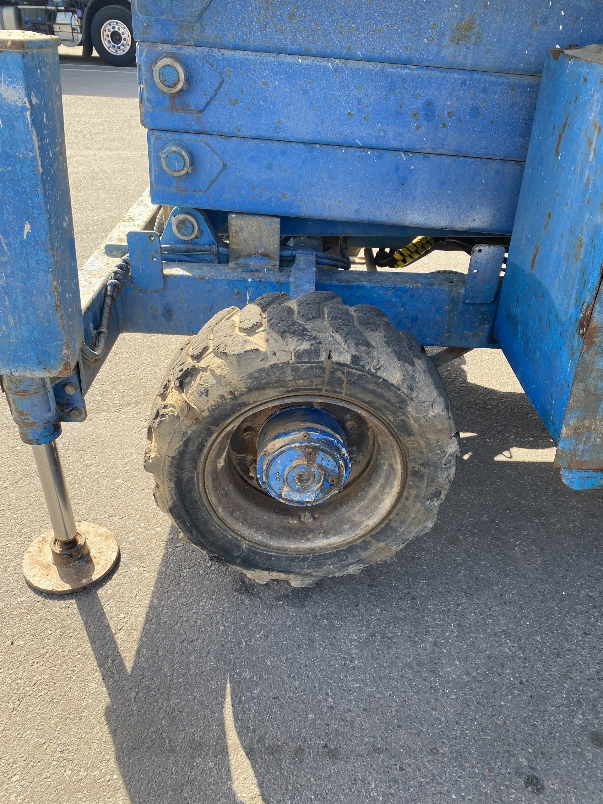 Haulotte H15SDX Ножничный подъемник Haulotte H15SDX