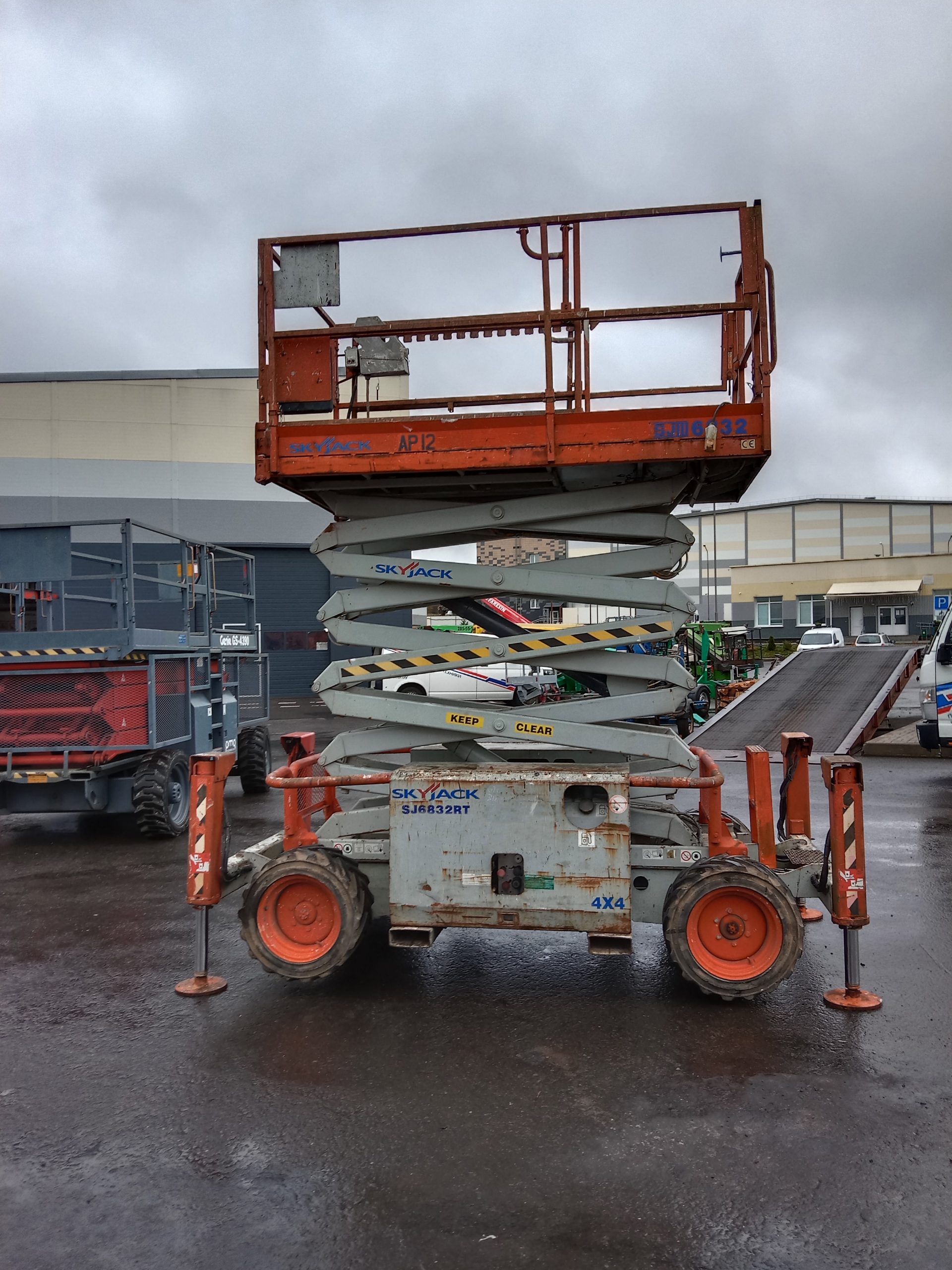 Skyjack SJ6832 Ножничный подъемник Skyjack SJ6832