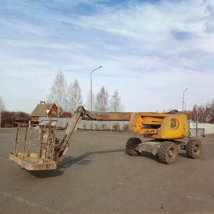 Коленчатый подъемник Haulotte HA18SPX