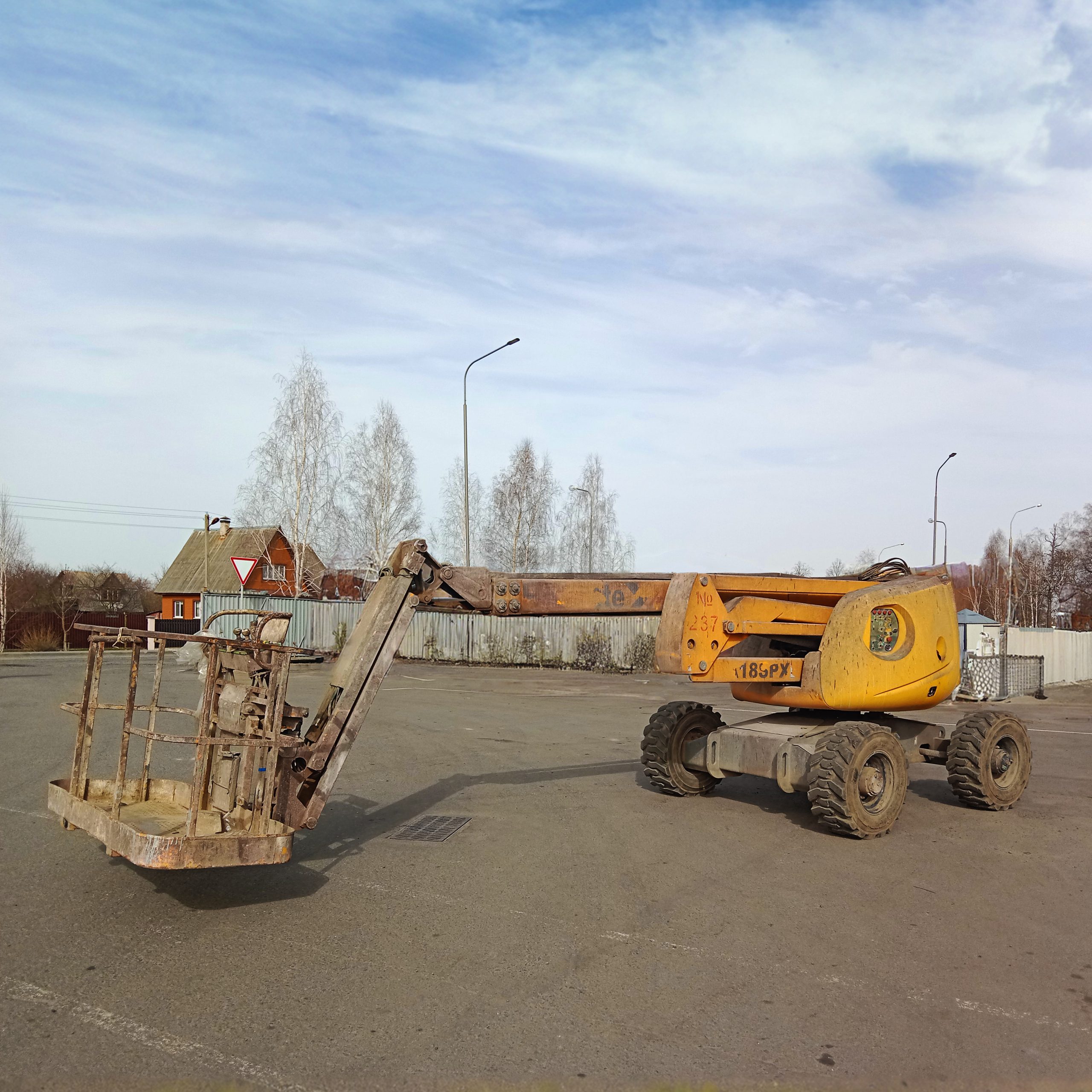 HA18SPX Коленчатый подъемник Haulotte HA18SPX
