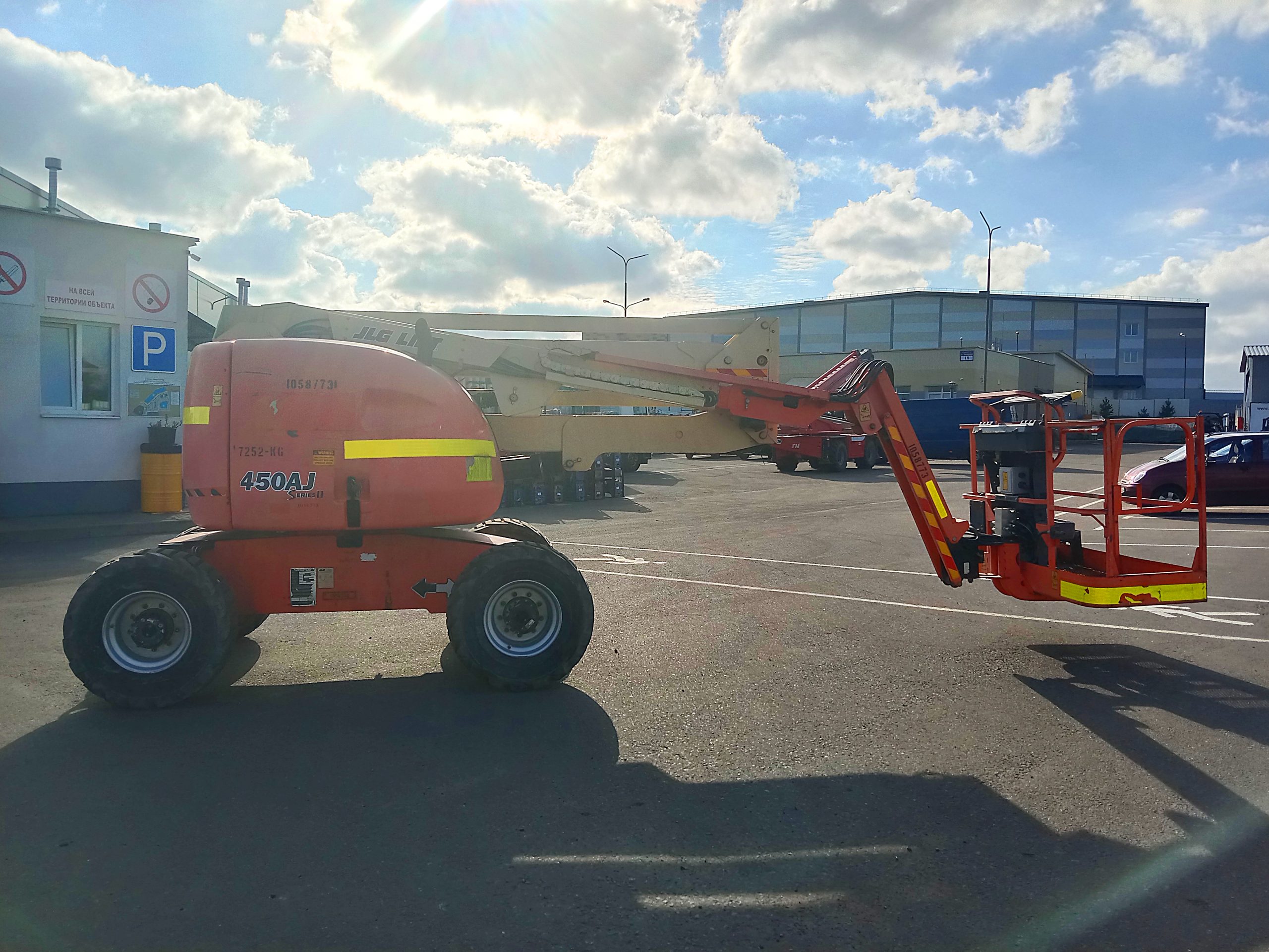 JLG 450AJ Коленчатый подъемник JLG 450AJ