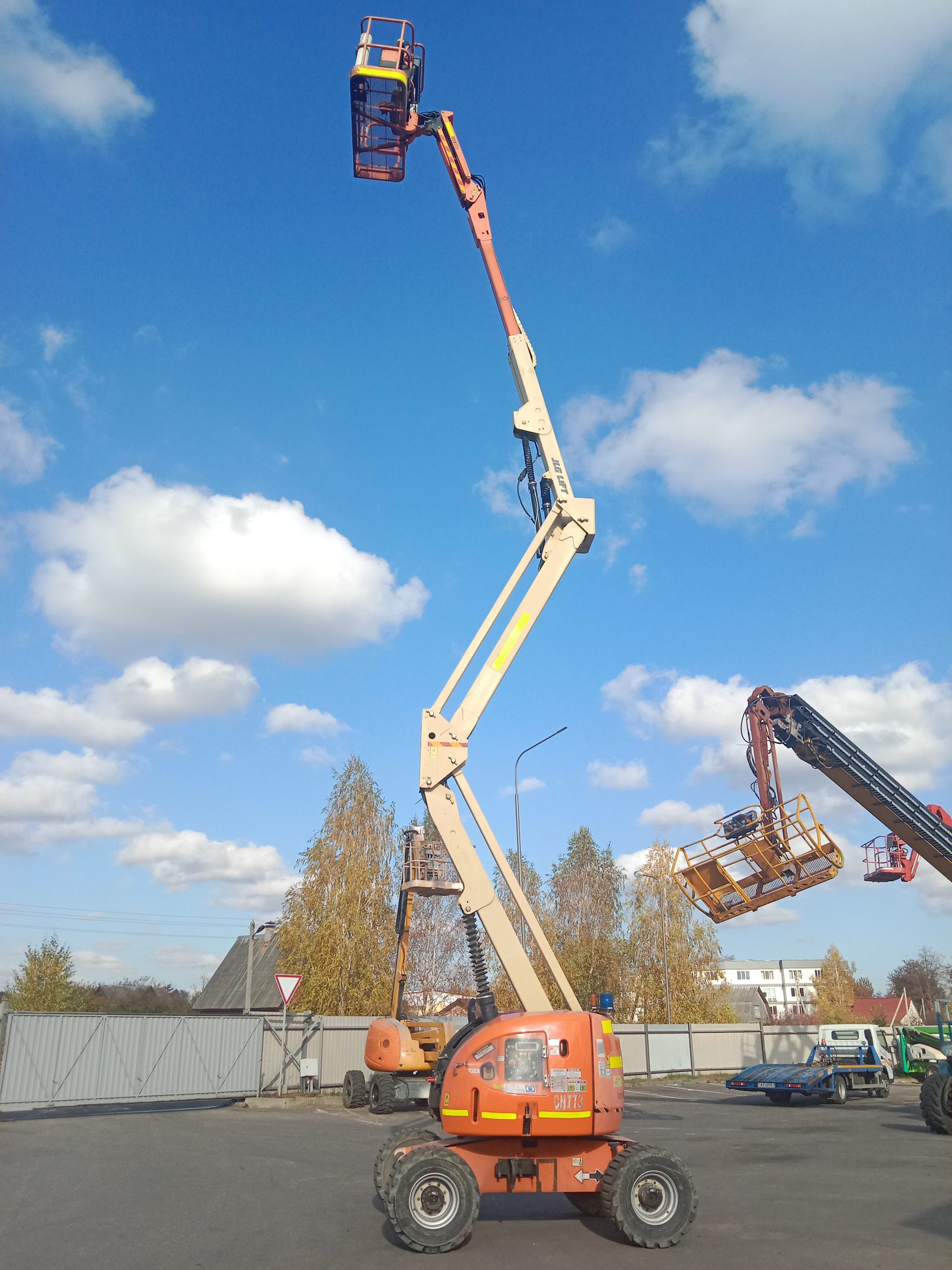 JLG 450AJ Коленчатый подъемник JLG 450AJ