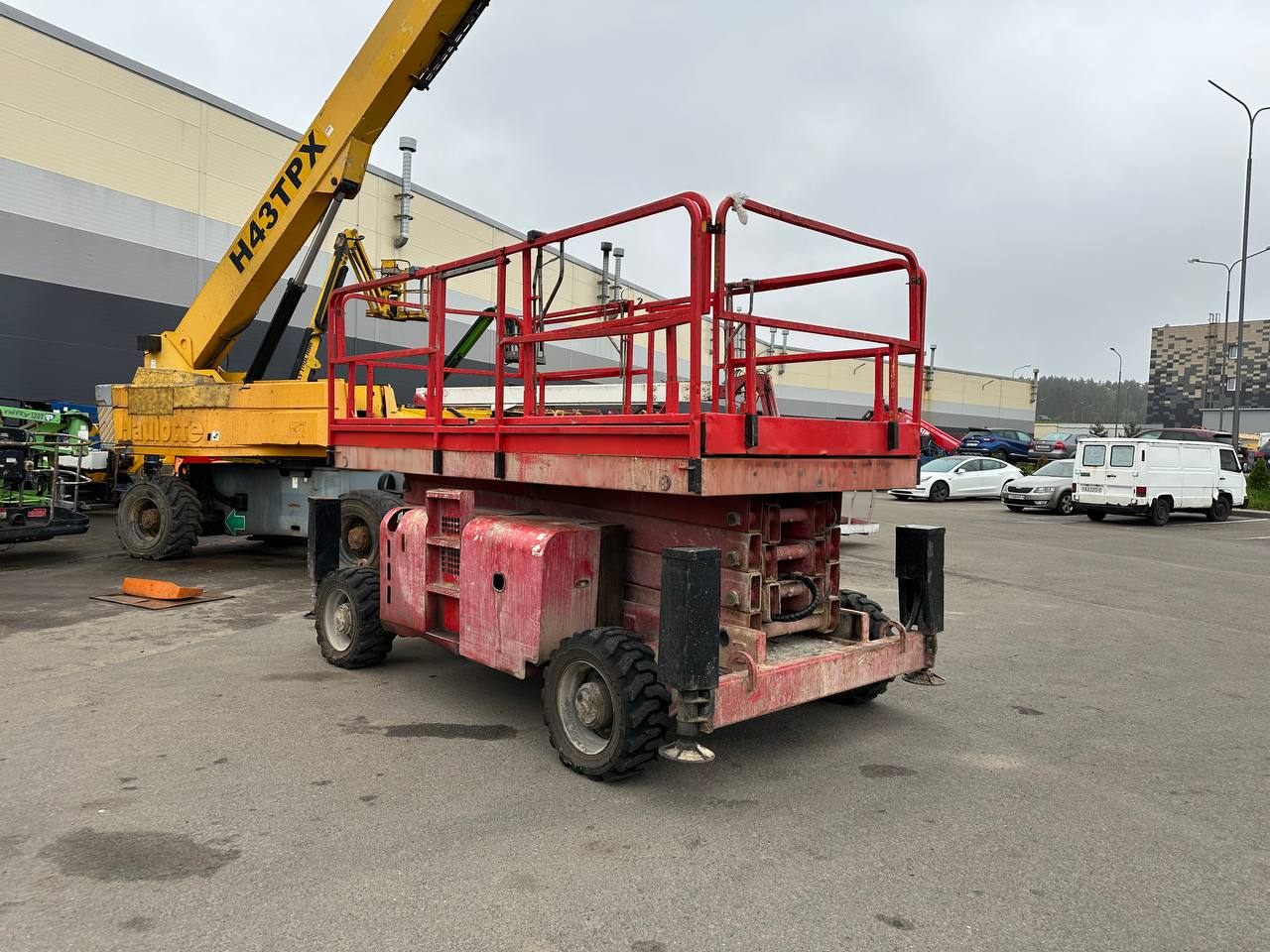 Haulotte H15SX Ножничный подъемник Haulotte H15SX