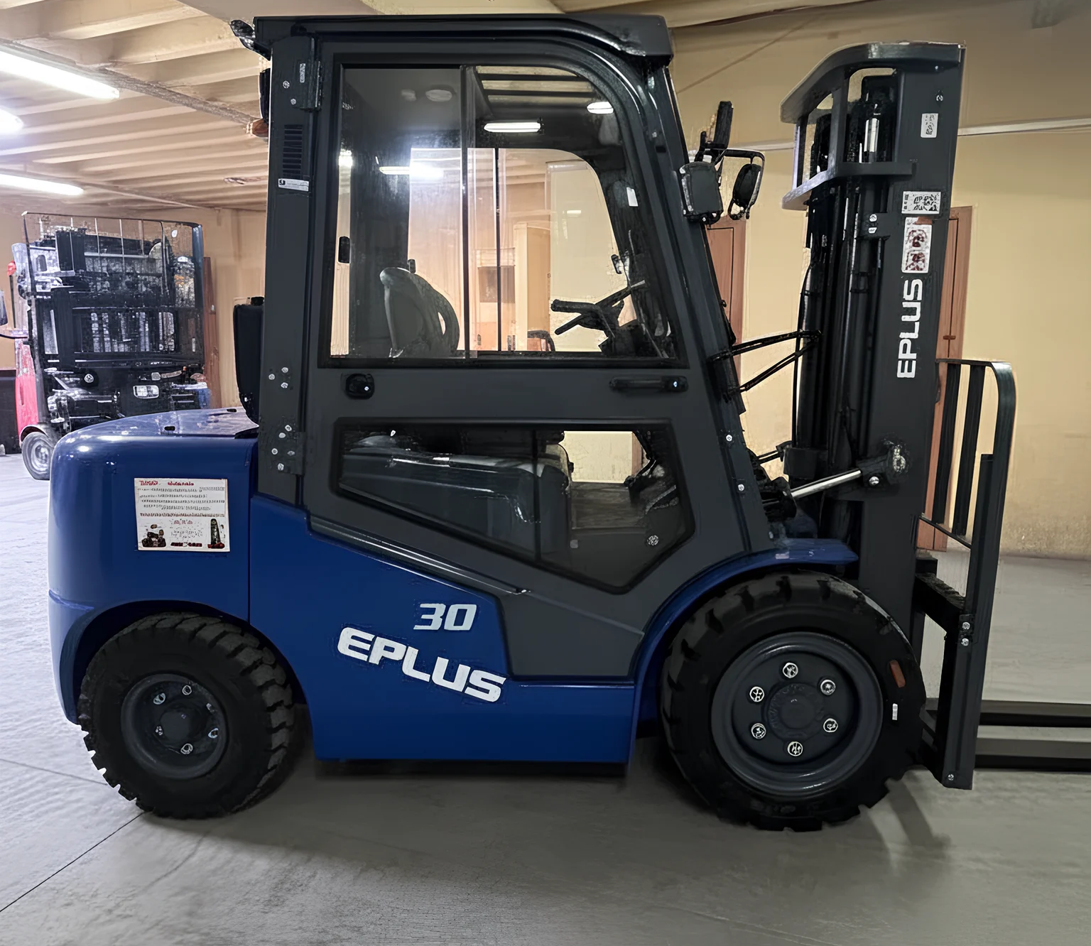 Вилочный погрузчик EPLUS CPD30